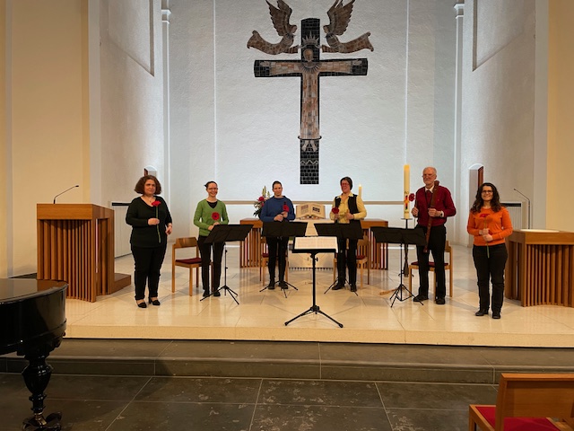Ein frühlingshaftes Konzert mit vielen bekannten Musikstücken hörten die Gäste des Konzertes am 28.04.24.